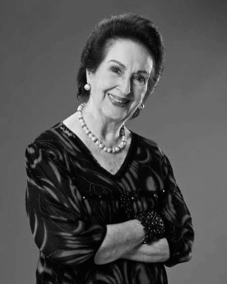 Gloria Romero